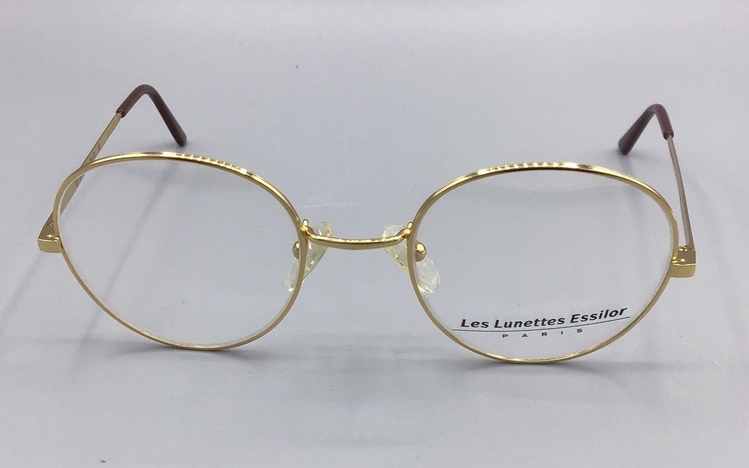 Essilor Les Lunettes Paris vintage